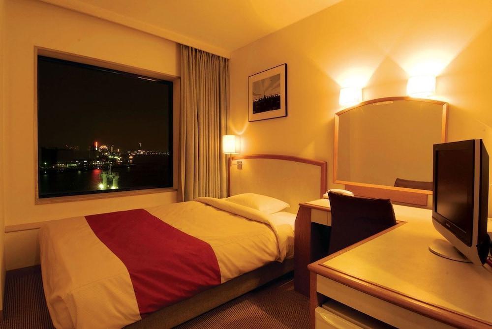 Bayside Azur Takeshiba 4* Tokio